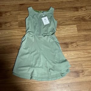 Women’s belonsci dress size small
